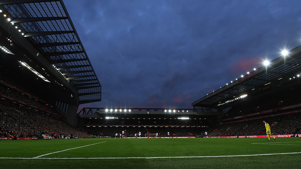 德天空：皇马输球后阿隆索不会遭解雇，将继续指挥周末联赛（德天空：尽管皇马失利，阿隆索不会下课，仍将执教本周末联赛）