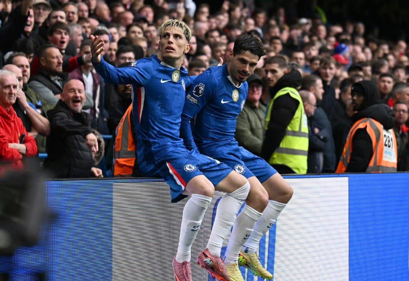 记者谈孙兴慜：他从未失去谦逊，是热刺的传奇人物（记者评孙兴慜：始终谦逊，已成热刺传奇）