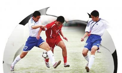 这队的传球流动太迷人（这支球队的传球流畅得令人着迷）