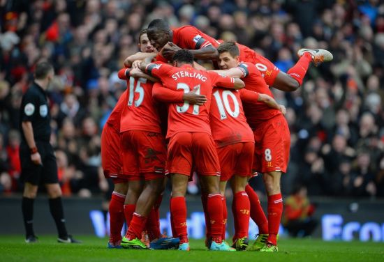 边锋赛后晒伤痕，网友称其太拼了（边锋赛后晒出伤痕，网友直呼拼劲十足）