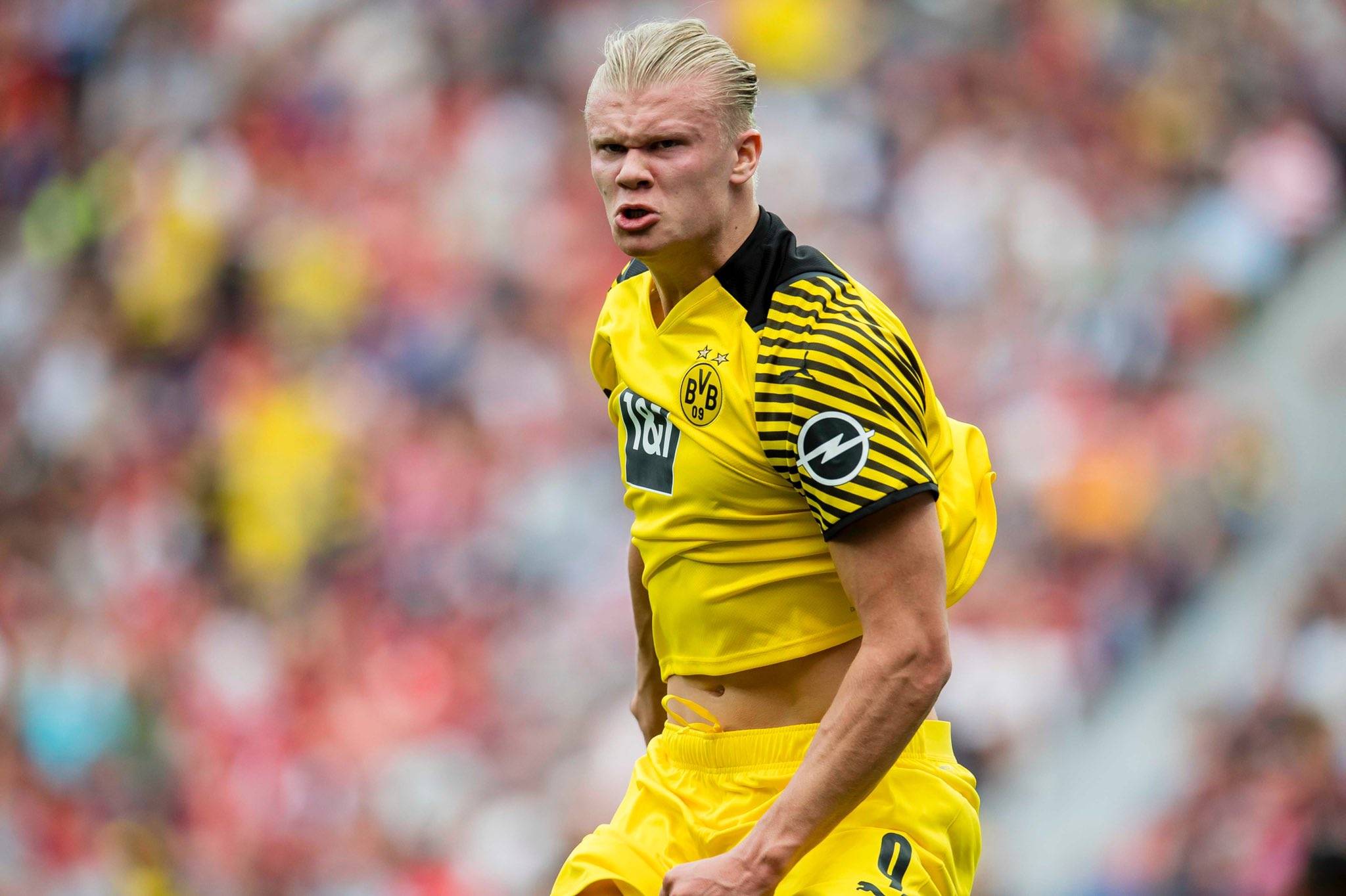 王者回归！博格巴雨中亮相法甲，过去816天他经历了什么？（博格巴雨中重返法甲：阔别816天，他经历了什么？）