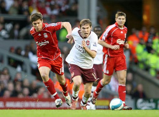 本赛季各项赛事狂轰34球，哈兰德追平C罗12年前同期纪录（哈兰德本赛季已轰34球，追平C罗12年前同期成就）