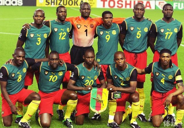 热火遭遇赛季最长的4连败，排名跌至东部第8（热火陷入赛季最长四连败，排名下滑至东部第八）