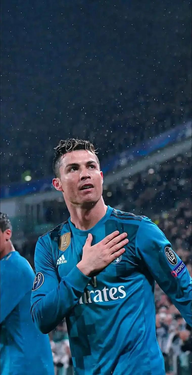 半场战报：马赛0-0亚特兰大，德凯特拉雷失点（上半场战况：马赛0-0亚特兰大，德凯特拉雷失点成遗憾）