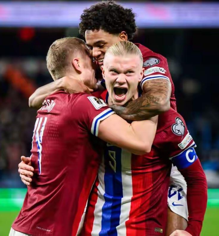 詹姆斯篮板抢断关键时刻锁定胜局（詹姆斯关键篮板与抢断终结悬念）