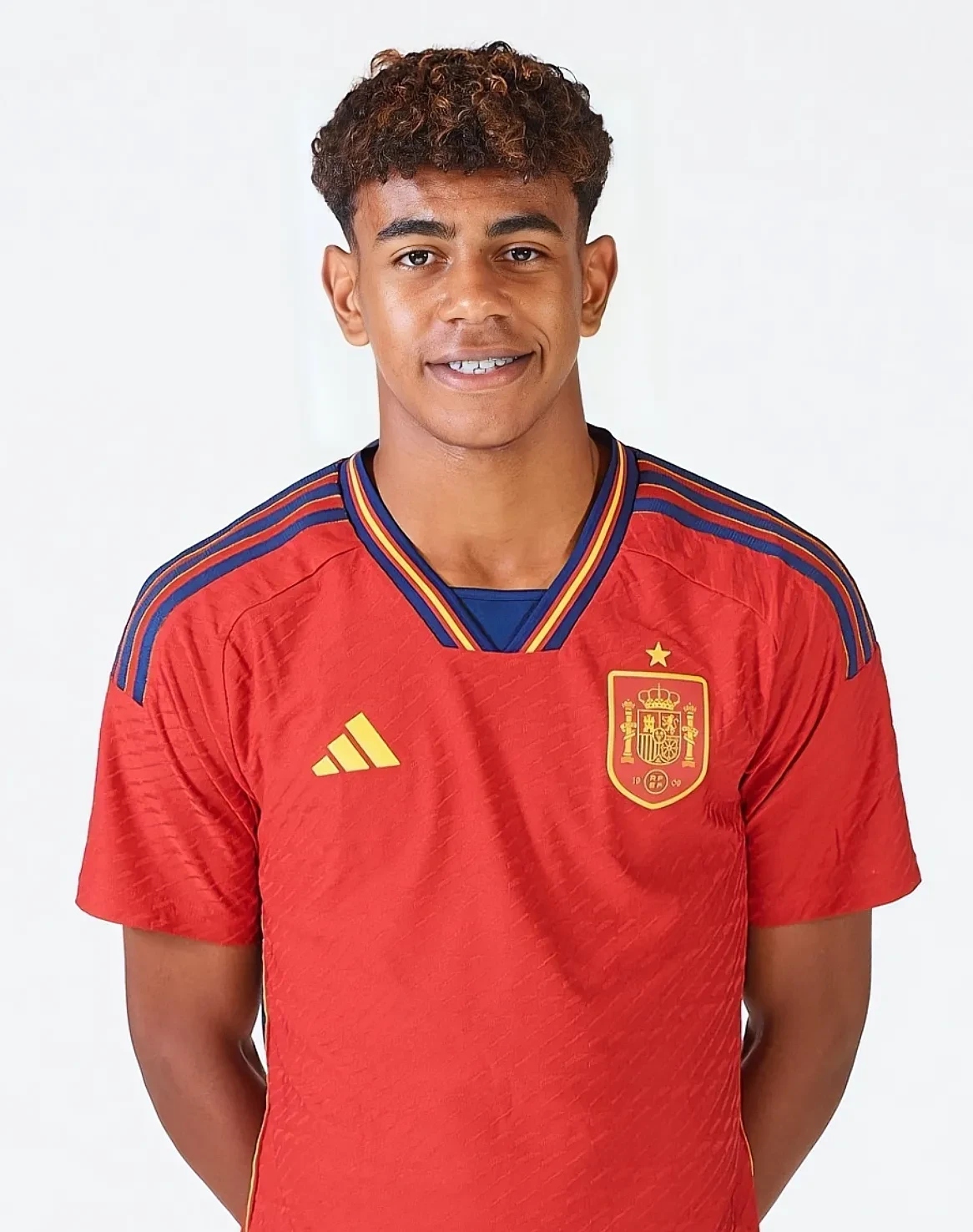 布斯克茨和阿尔巴将在赛季结束退役，穆勒：我向他们脱帽致敬（布斯克茨、阿尔巴赛季末挂靴，穆勒致意：向二人脱帽致敬）