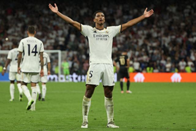 邮报：帕尔默有望战巴萨时复出，拉维亚将至少伤缺一个月（英媒：帕尔默或在对阵巴萨时复出，拉维亚预计至少伤停一个月）