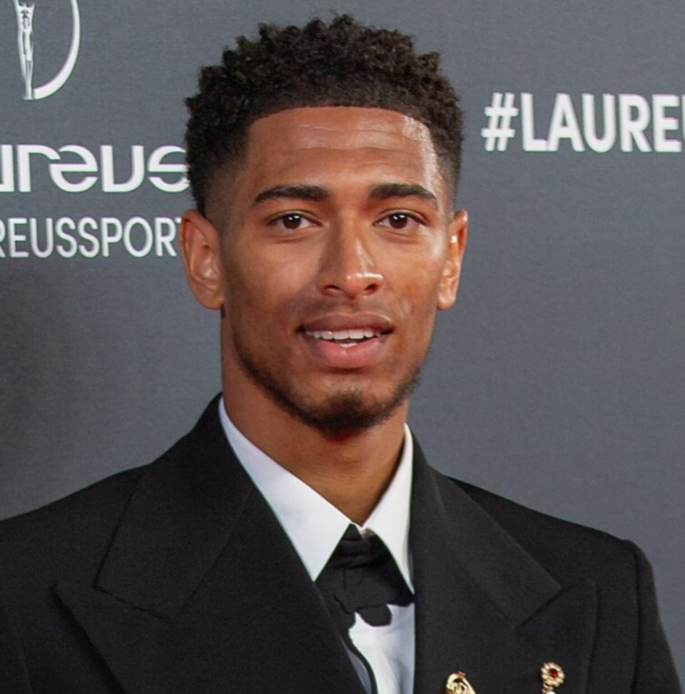 娄一晨谈斯卢茨基：他对自己的战术有近乎痴迷的坚持（娄一晨：斯卢茨基对其战术的执着几近痴迷）