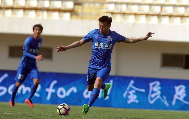 2025／26赛季英超：家中惊变！帕尔默脚趾撞伤缺阵三场（2025／26赛季英超：主场突发变故！帕尔默脚趾受伤将缺席三场）