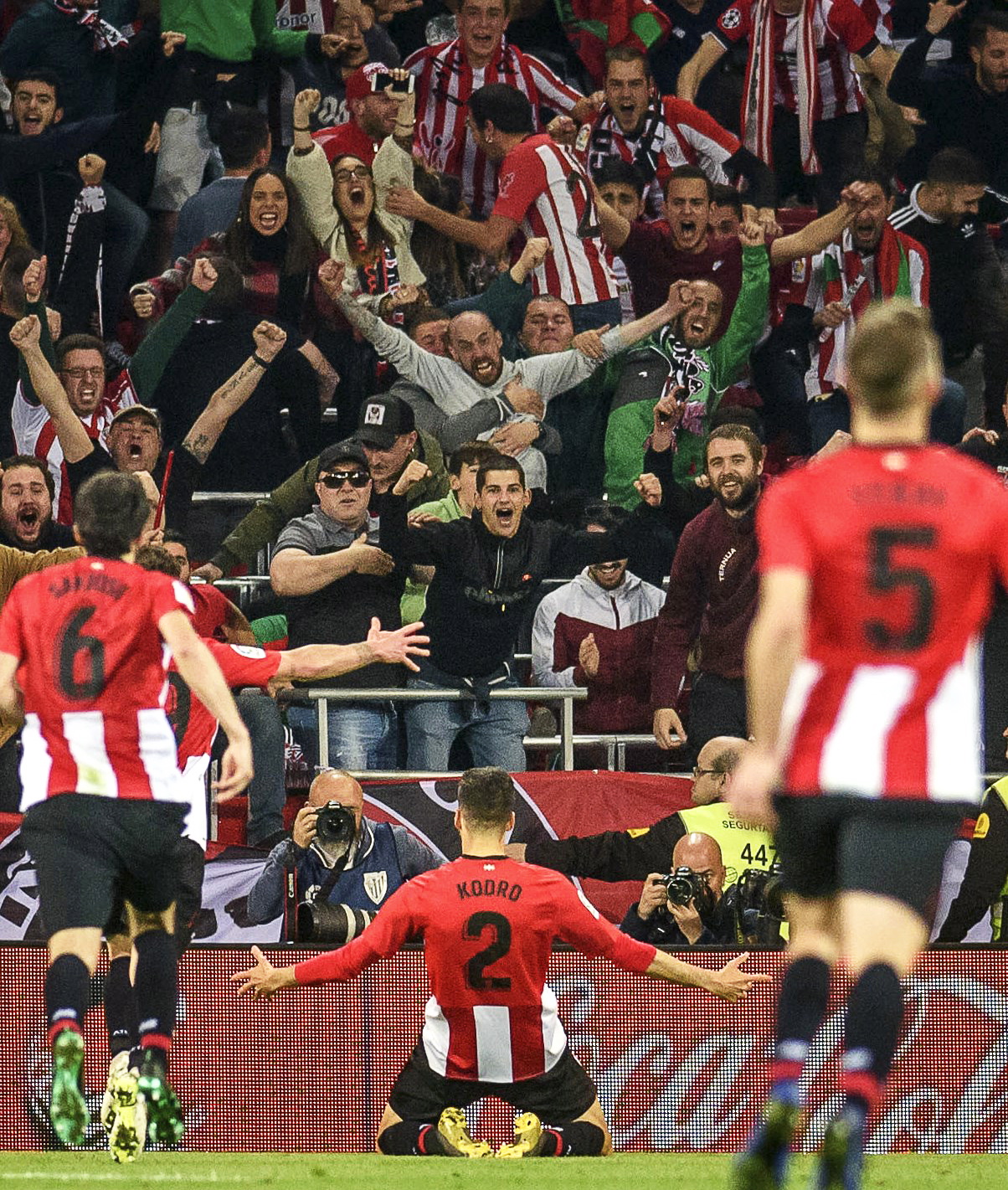 TA专栏：双足怪谢尔基，英超联赛的特立独行者（TA专栏：双足奇才谢尔基，英超的独行侠）