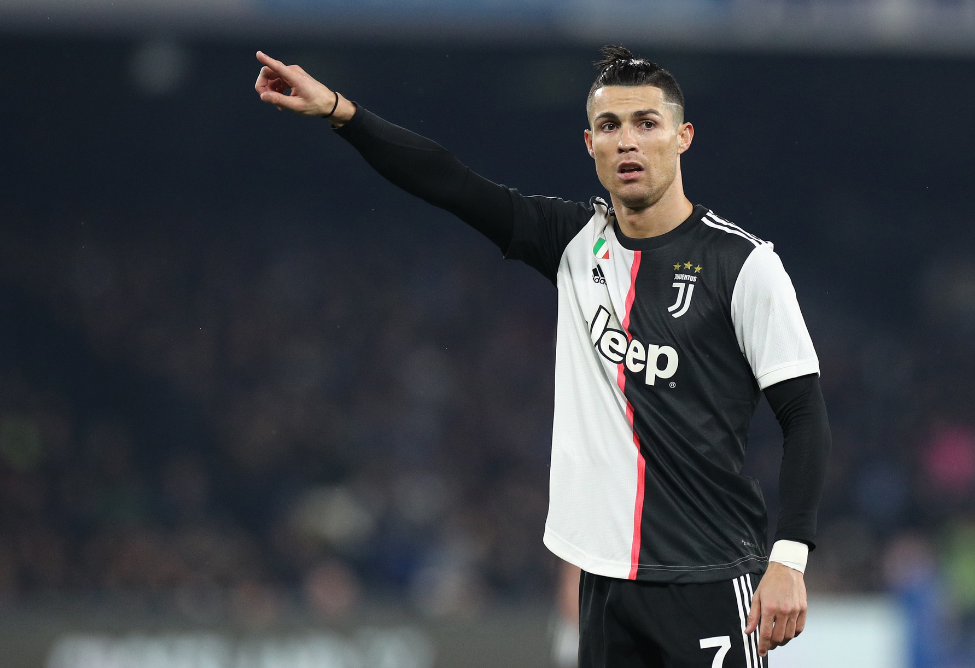 马丁内斯称赞B费：他是助攻之王，曼联在他上场时截然不同（马丁内斯力挺B费：助攻王在阵，曼联判若两队）