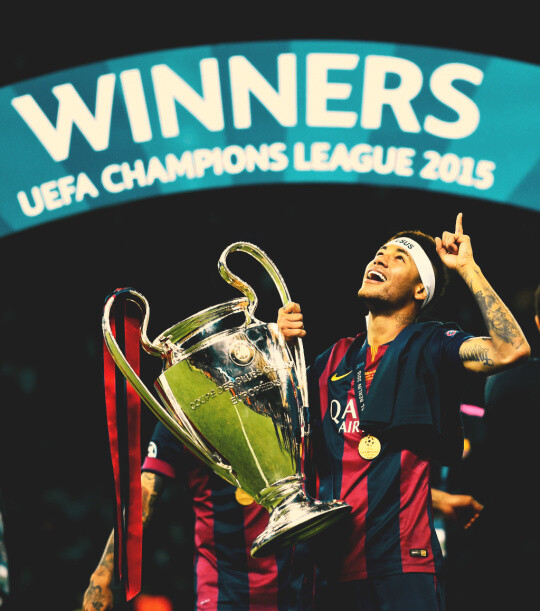 阿方索-戴维斯今日恢复部分合练，为接受手术以来首次（阿方索-戴维斯今日术后首次参加部分合练）