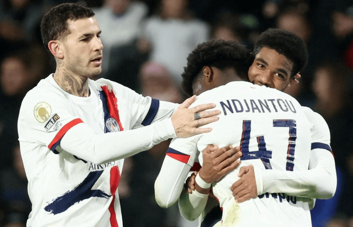 伟大的3-2！日本史诗级胜利：0-2落后逆转巴西，为这一刻等了30年（日本3-2巴西上演史诗逆转：从0-2到绝杀，30年等待终兑现）