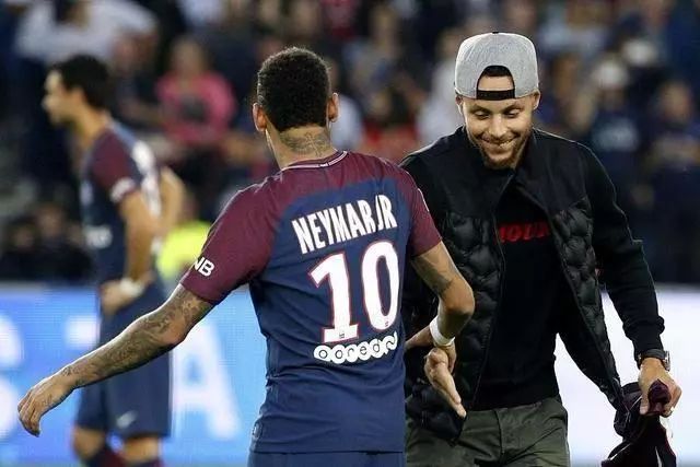 马卡记者：本轮欧冠是阿隆索未来的关键时刻，感受比结果重要（马卡报记者：这轮欧冠成阿隆索未来关键节点，体验重于赛果）